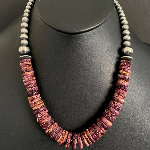 Jewelry - Sterling silver Graduated Purple Spiny Oyster Pearls Necklace